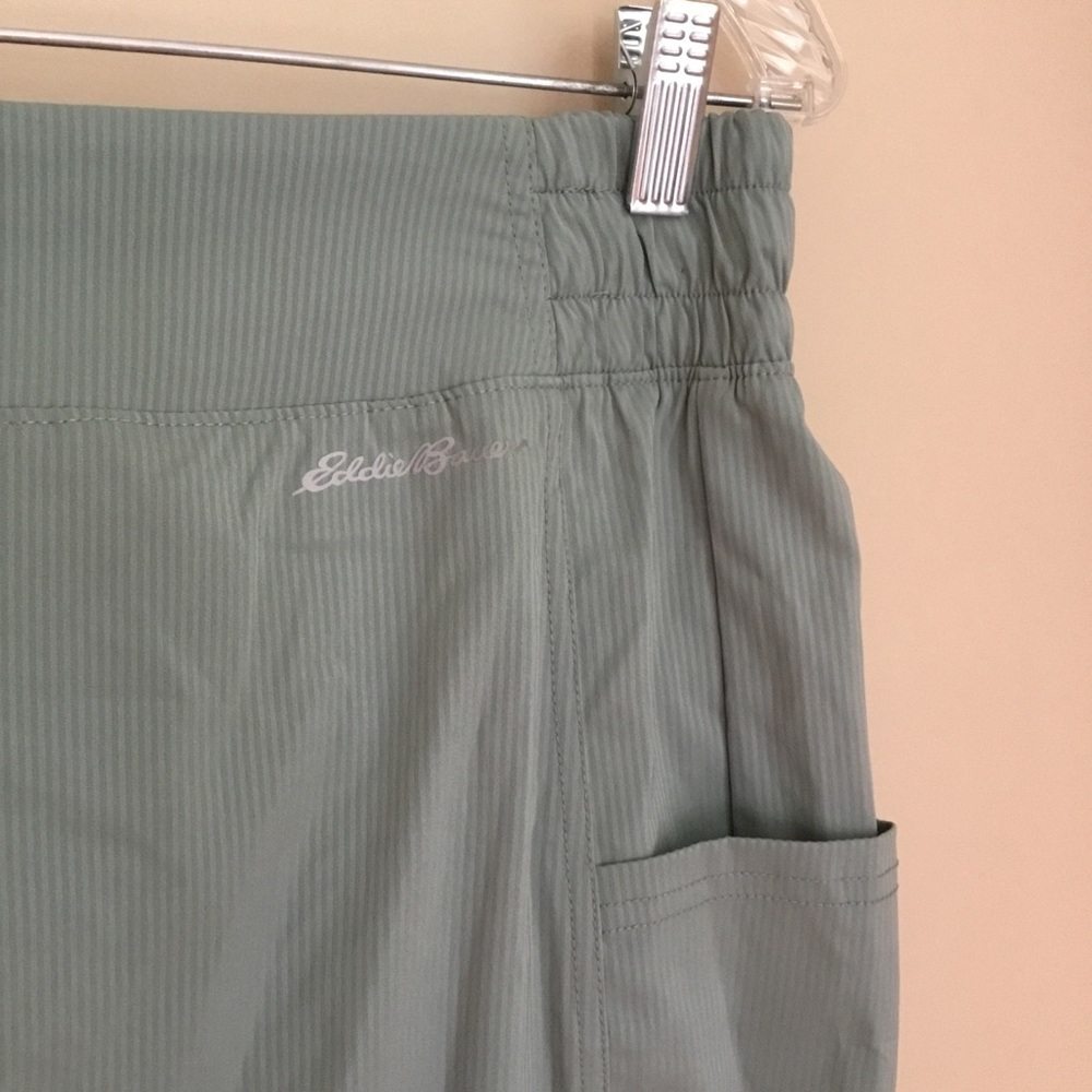 NEW Eddie Bauer Green Twin River Mini Skirt - Picture 2 of 8